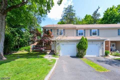 109 Saratoga Sq, Wayne, NJ 07470
