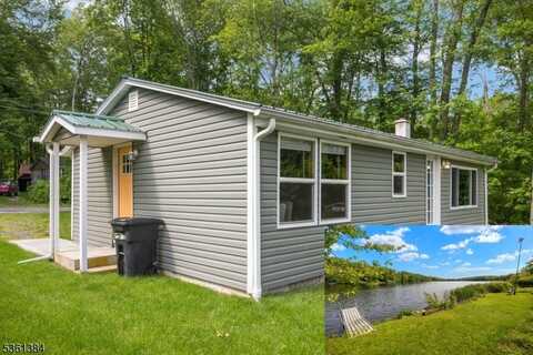 31 Plaza Dr, Hampton, NJ 07860