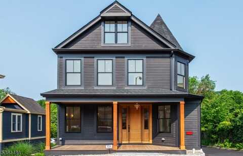 554 Valley Rd, Montclair, NJ 07043