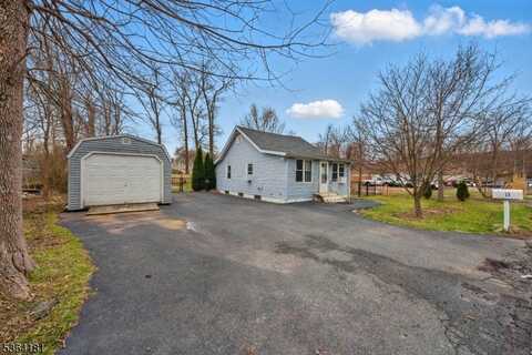 13 Madelyn Ave, West Milford, NJ 07480