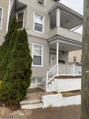 16 Belle Ave, Paterson, NJ 07522