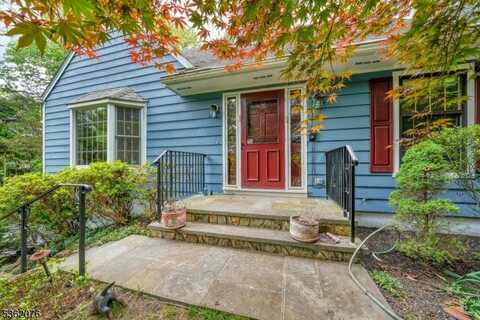 18 E Valley Brook Rd, Washington, NJ 07853