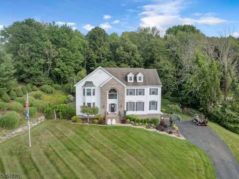 77 Westgate Dr, Sparta, NJ 07871