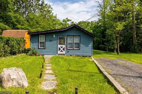 3 Brook Ln, Vernon, NJ 07461