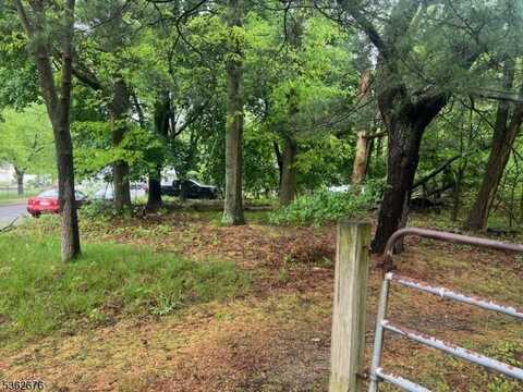 1 Brant St, South River Boro, NJ 08882