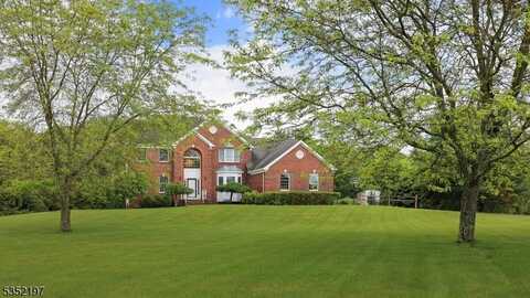 5 Dege Farm Rd, Tewksbury Twp., NJ 07830
