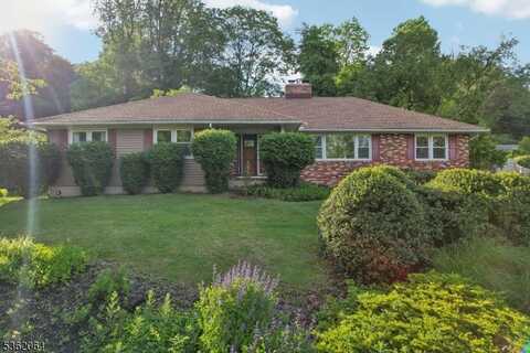 70 Leamoor Dr, Plainsboro, NJ 07950