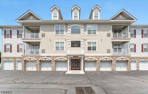 7 Cliff Rd, Woodland Park, NJ 07424