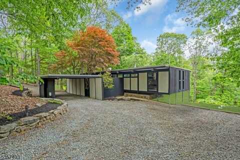 18 Ridge Rd, Tewksbury Twp., NJ 08833
