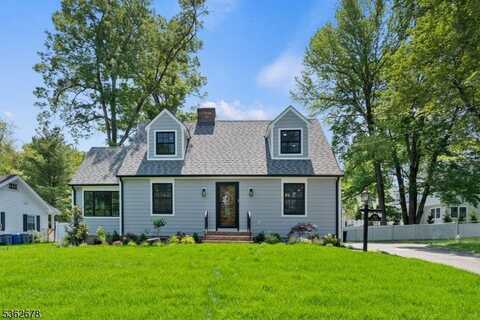 242 Park Ave, Berkeley Heights, NJ 07922