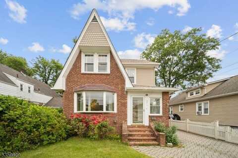 471 Elizabeth St, New Milford, NJ 07646