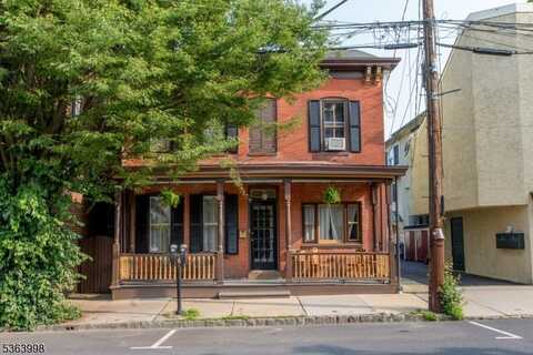 67 Coryell St, Lambertville, NJ 08530