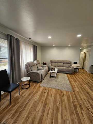 120 Sherwood Ave 102, Paterson, NJ 07502