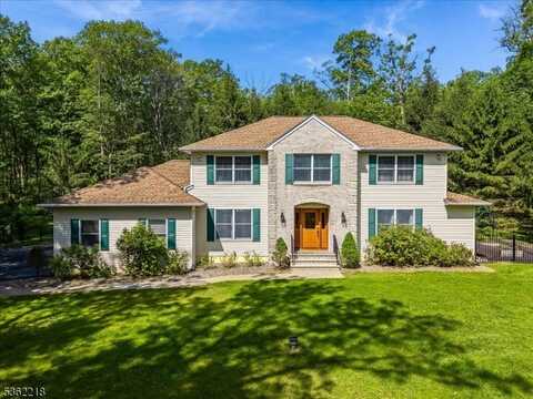 15 Smith Rd, Blairstown, NJ 07832