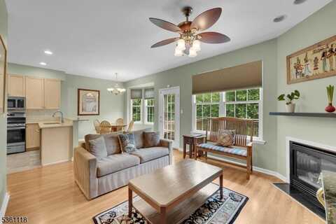 42 Rockcreek Ter, Riverdale, NJ 07457