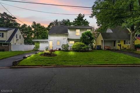 90 Ridge Rd, Woodbridge, NJ 07067