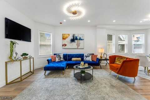 139 Sanford St, East Orange, NJ 07018