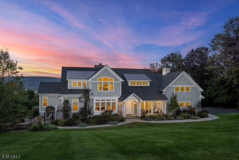 7 Shenandoah Ct, Washington, NJ 07830