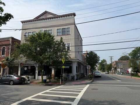 97 Walnut St, Montclair, NJ 07042