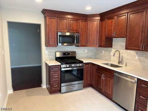 304 Hannah Way, Bridgewater, NJ 08807