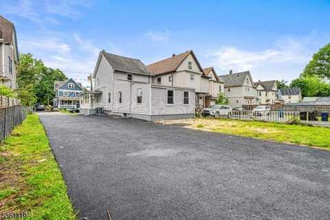 18-20 Mariners Pl, Plainfield, NJ 07063