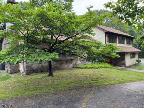 27 Sunset Lake Rd, Hardwick Twp., NJ 07825