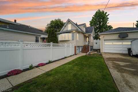 30 Market St, Garfield, NJ 07026