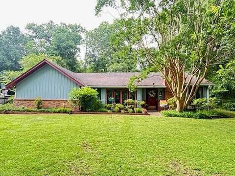 618 Hospital Rd, Starkville, MS 39759