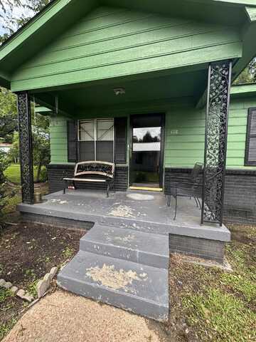105 Price St, Starkville, MS 39759