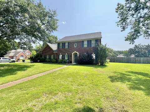 34 Sir Henry Dr, Columbus, MS 39705