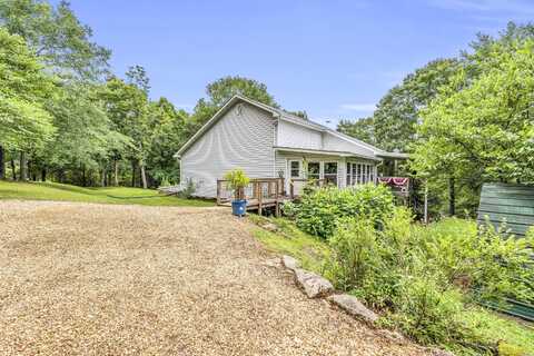 990 McNees Crossing Rd, Vernon, AL 35592