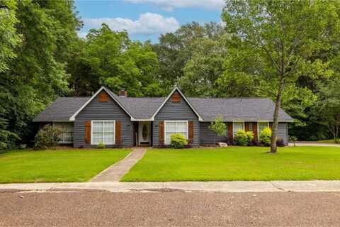 104 Brook Ave, Starkville, MS 39759