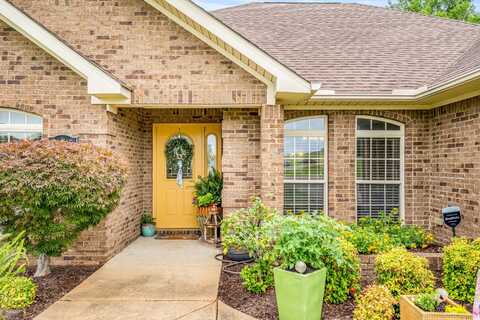 275 Bobby Jones Dr, Columbus, MS 39701
