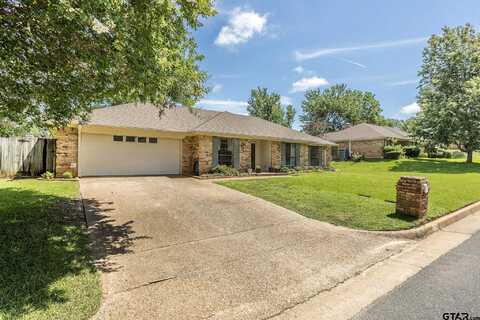 813 W Rieck Rd, Tyler, TX 75703
