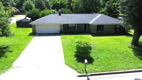 454 Pamela, Mineola, TX 75773