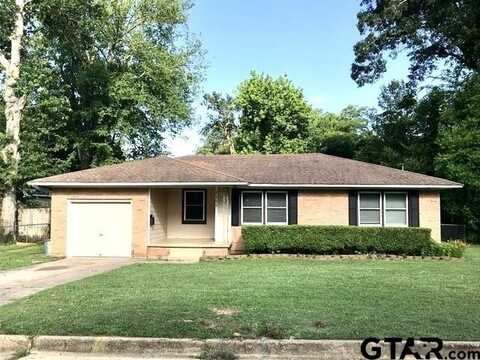 2210 Glenbrook Dr., Tyler, TX 75701
