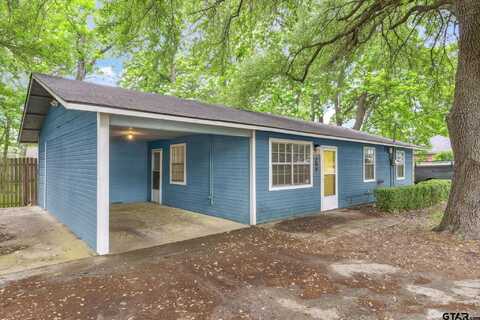 204 Half Street, Lindale, TX 75771