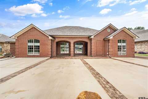 105 Holly Hill Lane, Bullard, TX 75757