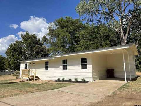 929 Holbrook St., Mount Vernon, TX 75457