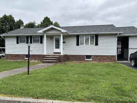 215 Hillside Avenue, Dupont, PA 18641