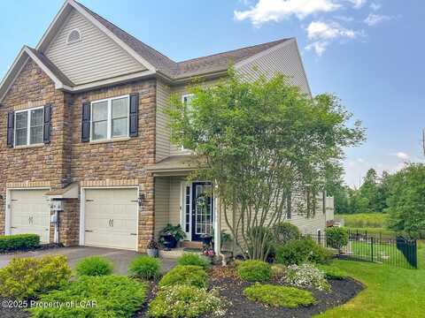 221 Twins Lane, Mountain Top, PA 18707