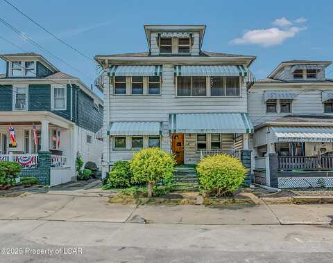 9 Oaklawn Avenue, Hanover, PA 18706