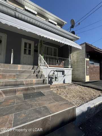 738 N Manhattan Court, Hazleton, PA 18201