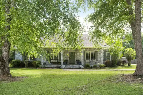 1088 Poplar Rd., Hattiesburg, MS 39401