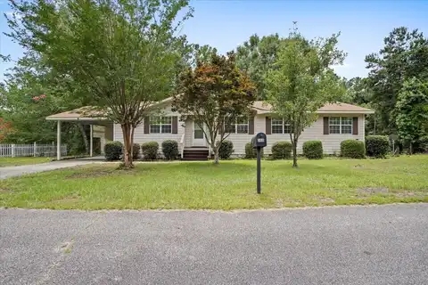 360 Elks Lake Rd., Hattiesburg, MS 39401
