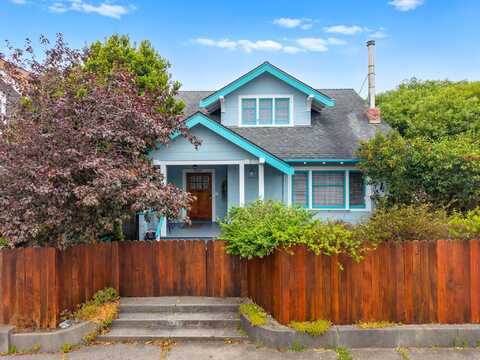 1207 J Street, Eureka, CA 95501