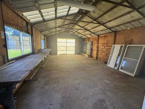 213 3rd St, Claflin, KS 67525