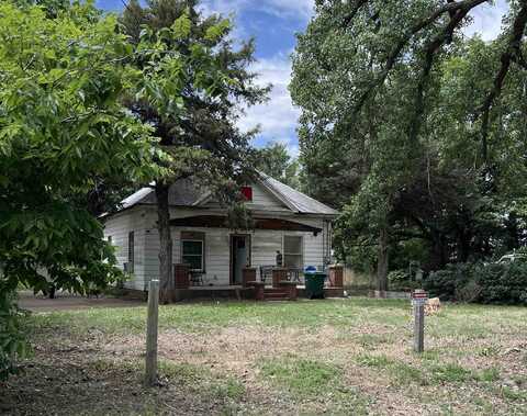 1919 Broadway St, Larned, KS 67550