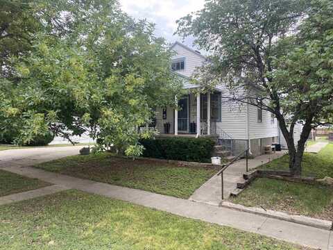 213 W 16th, Hays, KS 67601