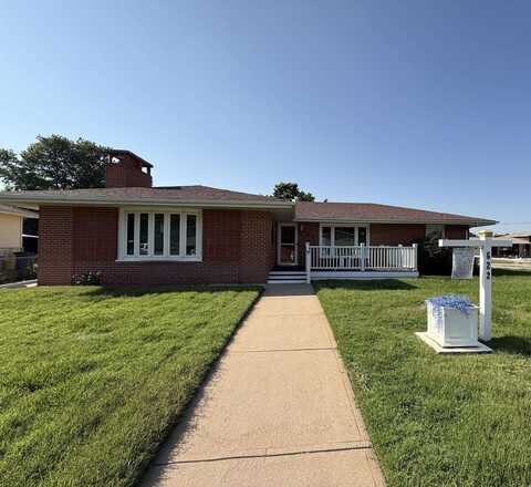 622 W 17th St, Larned, KS 67550